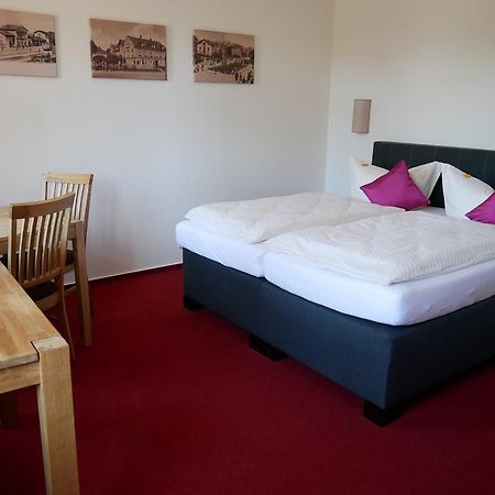 Hotel Garni Brauhof Niederwiesa מראה חיצוני תמונה