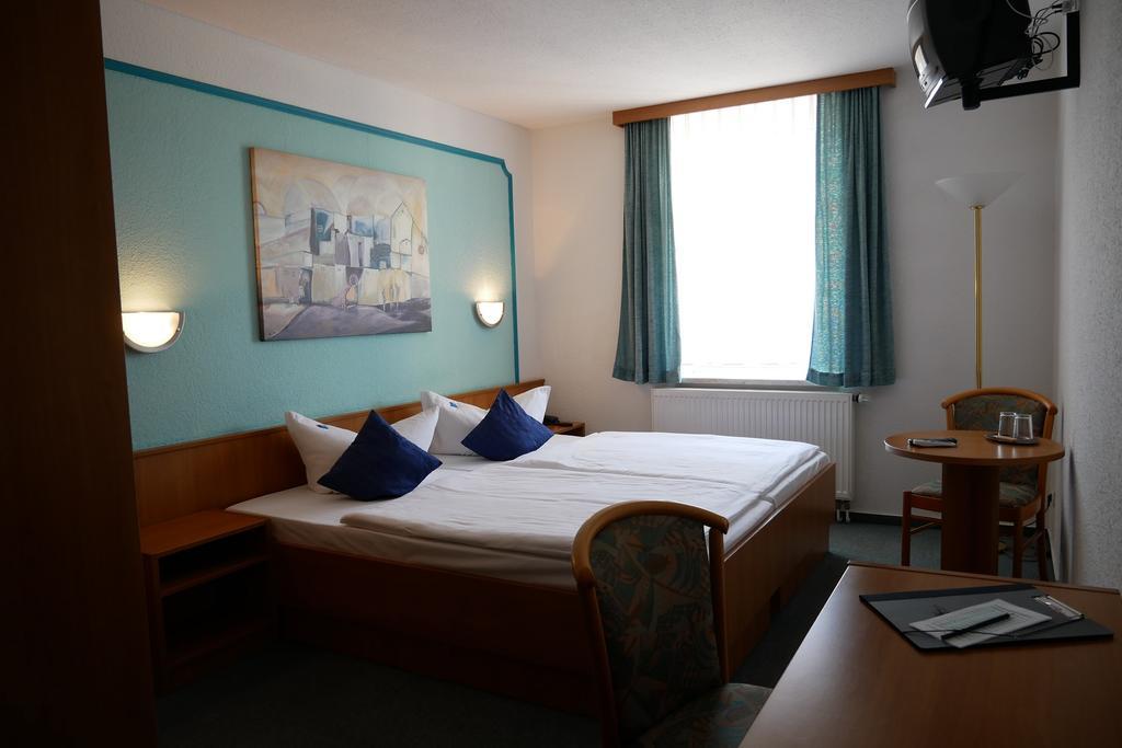 Hotel Garni Brauhof Niederwiesa מראה חיצוני תמונה