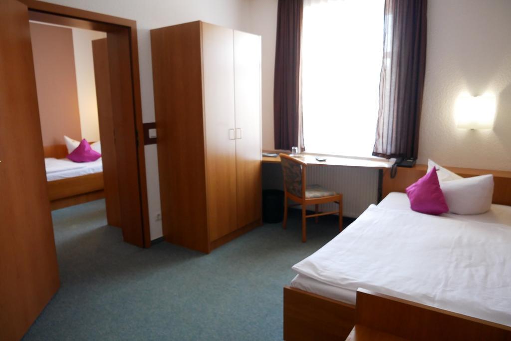Hotel Garni Brauhof Niederwiesa מראה חיצוני תמונה